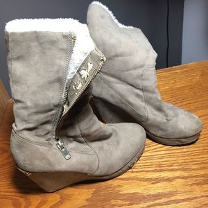 Juicy couture boots